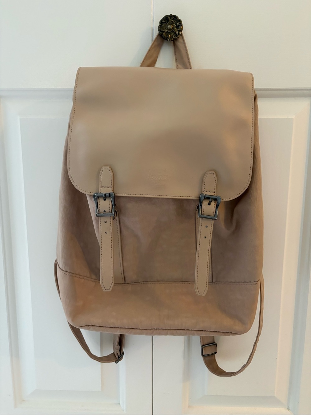 Herschel Supply Co.
Orion Retreat Mini